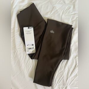 NWT Alo Yoga Airlift Leggings in Espresso
